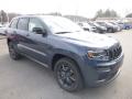 Front 3/4 View of 2019 Jeep Grand Cherokee Limited 4x4 #7