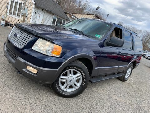 Medium Wedgewood Blue Metallic Ford Expedition XLT 4x4.  Click to enlarge.