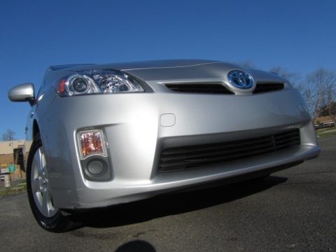 Classic Silver Metallic Toyota Prius Hybrid III.  Click to enlarge.