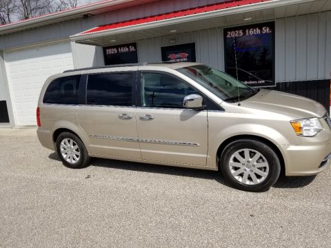 Cashmere Pearl Chrysler Town & Country Touring - L.  Click to enlarge.