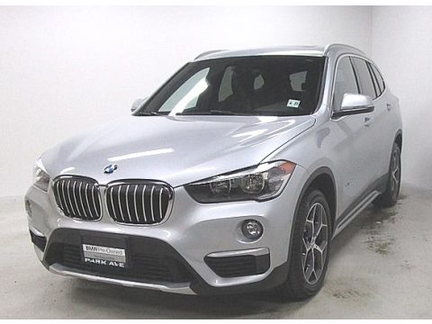 Glacier Silver Metallic BMW X1 xDrive28i.  Click to enlarge.
