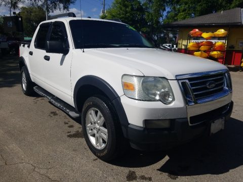 Oxford White Ford Explorer Sport Trac XLT 4x4.  Click to enlarge.
