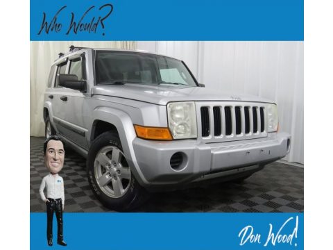 Bright Silver Metallic Jeep Commander 4x4.  Click to enlarge.