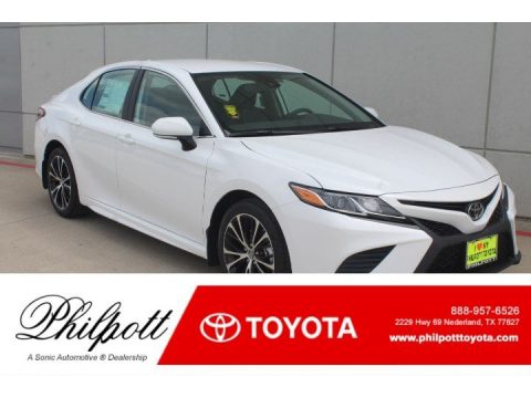 Super White Toyota Camry SE.  Click to enlarge.