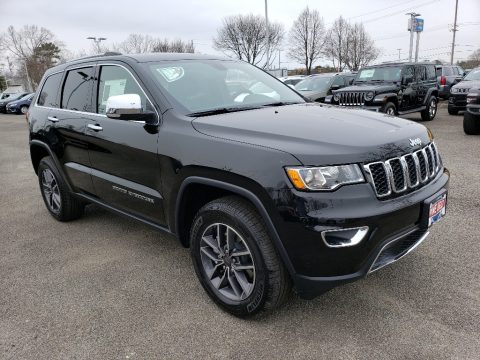 Diamond Black Crystal Pearl Jeep Grand Cherokee Limited 4x4.  Click to enlarge.