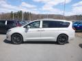  2019 Chrysler Pacifica Luxury White Pearl #2