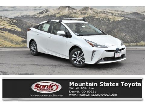 Blizzard White Pearl Toyota Prius XLE AWD-e.  Click to enlarge.