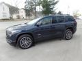 Front 3/4 View of 2019 GMC Acadia SLT AWD #4
