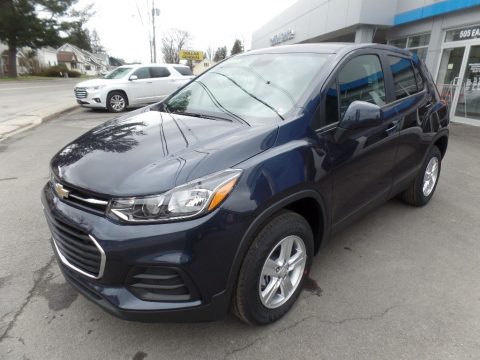 Storm Blue Metallic Chevrolet Trax LS AWD.  Click to enlarge.