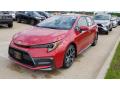 Front 3/4 View of 2020 Toyota Corolla SE #1