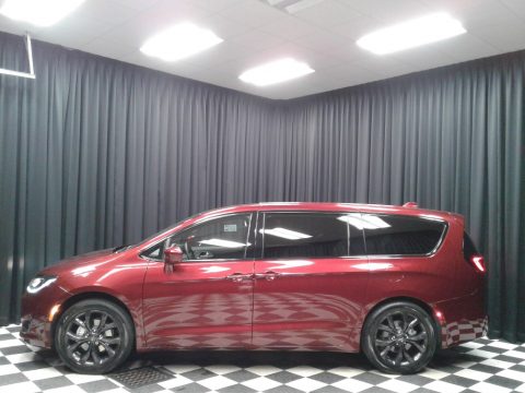 Velvet Red Pearl Chrysler Pacifica Touring Plus.  Click to enlarge.