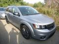Front 3/4 View of 2019 Dodge Journey SE #3