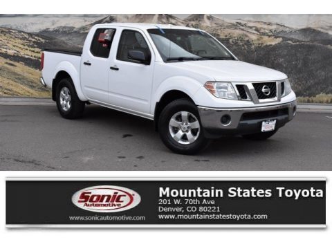 Avalanche White Nissan Frontier SV Crew Cab 4x4.  Click to enlarge.