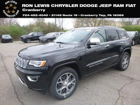 Diamond Black Crystal Pearl Jeep Grand Cherokee Overland 4x4.  Click to enlarge.