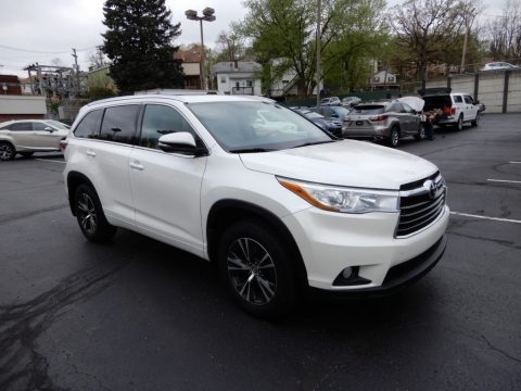 Blizzard Pearl Toyota Highlander XLE.  Click to enlarge.