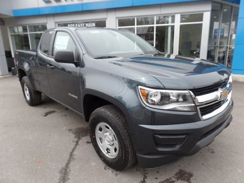 Shadow Gray Metallic Chevrolet Colorado WT Extended Cab 4x4.  Click to enlarge.