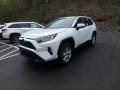  2019 Toyota RAV4 Super White #4