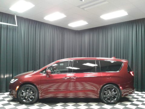Velvet Red Pearl Chrysler Pacifica Touring Plus.  Click to enlarge.