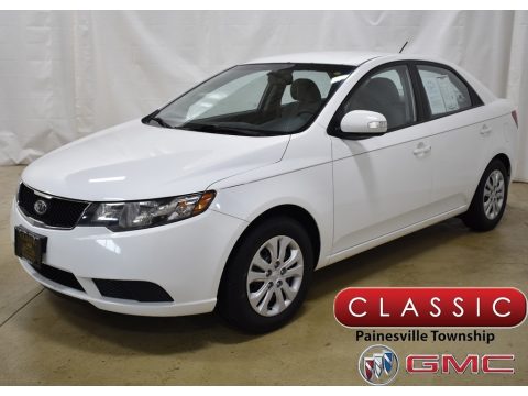 Clear White Kia Forte EX.  Click to enlarge.