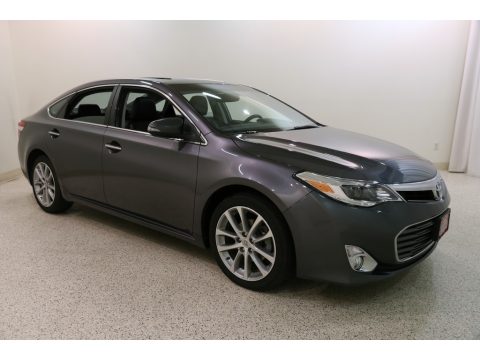 Magnetic Gray Metallic Toyota Avalon XLE.  Click to enlarge.