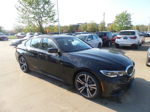 Black Sapphire Metallic BMW 3 Series 330i xDrive Sedan.  Click to enlarge.