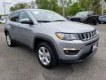 Front 3/4 View of 2019 Jeep Compass Latitude 4x4 #1