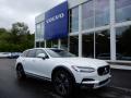 Front 3/4 View of 2019 Volvo V90 Cross Country T5 AWD #1