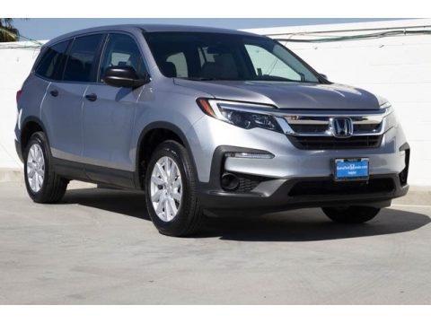 Lunar Silver Metallic Honda Pilot LX.  Click to enlarge.