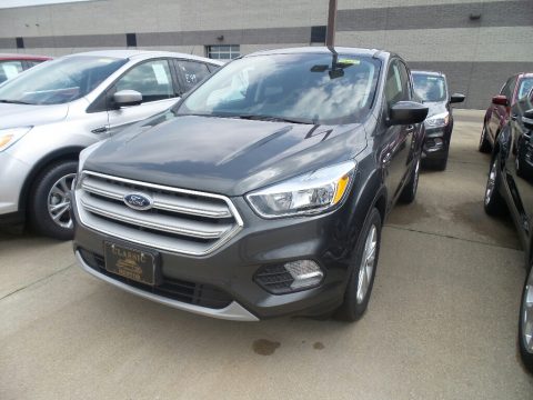 Magnetic Ford Escape SE.  Click to enlarge.