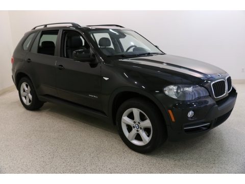 Black Sapphire Metallic BMW X5 xDrive30i.  Click to enlarge.