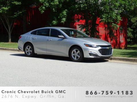 Silver Ice Metallic Chevrolet Malibu LS.  Click to enlarge.