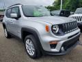 Front 3/4 View of 2019 Jeep Renegade Latitude 4x4 #8