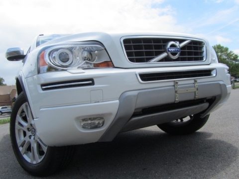 Crystal White Pearl Metallic Volvo XC90 3.2.  Click to enlarge.