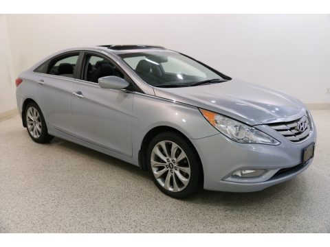 Iridescent Silver Blue Pearl Hyundai Sonata SE.  Click to enlarge.