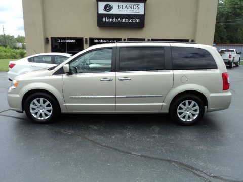 Cashmere/Sandstone Pearl Chrysler Town & Country Touring.  Click to enlarge.