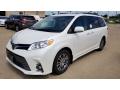 Front 3/4 View of 2020 Toyota Sienna XLE #1