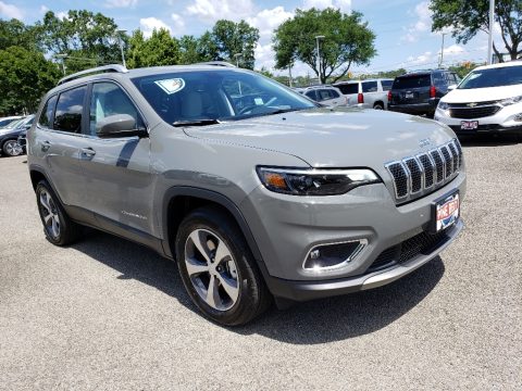 Sting-Gray Jeep Cherokee Limited 4x4.  Click to enlarge.