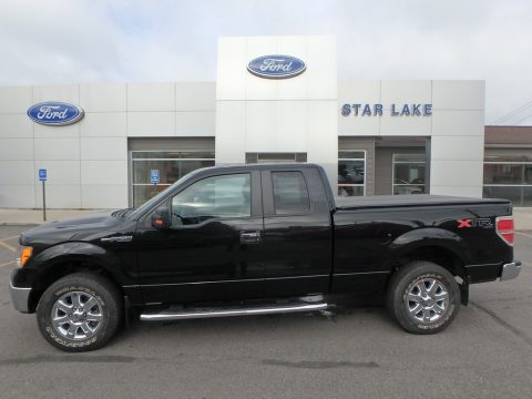 Tuxedo Black Ford F150 XLT SuperCab 4x4.  Click to enlarge.