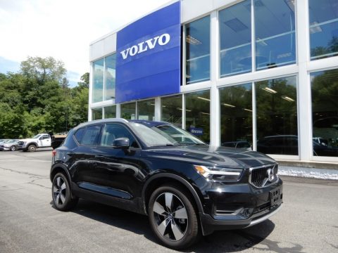 Black Stone Volvo XC40 T5 Momentum AWD. Click to enlarge. Black Stone Volvo XC40 T5 Momentum AWD. Click to enlarge.