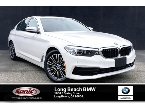 Alpine White BMW 5 Series 530e iPerformance Sedan.  Click to enlarge.