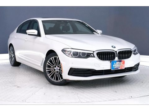 Alpine White BMW 5 Series 530i Sedan.  Click to enlarge.