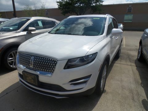 White Platinum Lincoln MKC FWD.  Click to enlarge.