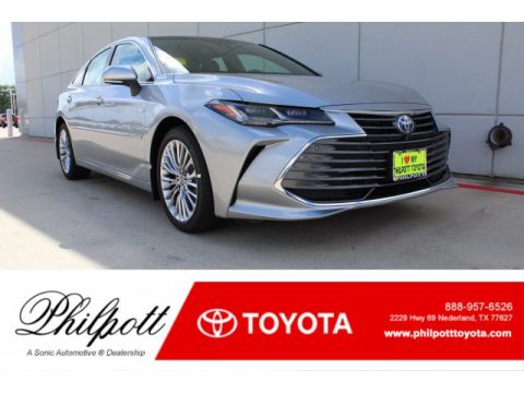 Celestial Silver Metallic Toyota Avalon Hybrid Limited.  Click to enlarge.