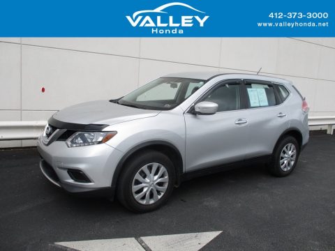 Brilliant Silver Nissan Rogue SV AWD.  Click to enlarge.