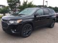 Front 3/4 View of 2020 Chevrolet Traverse RS AWD #3