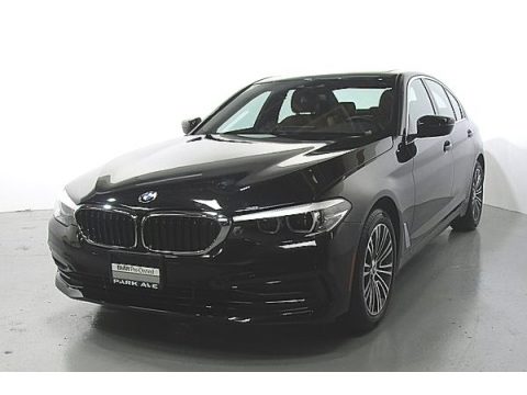 Jet Black BMW 5 Series 530i xDrive Sedan.  Click to enlarge.