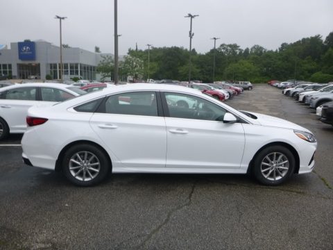 Quartz White Pearl Hyundai Sonata SE.  Click to enlarge.