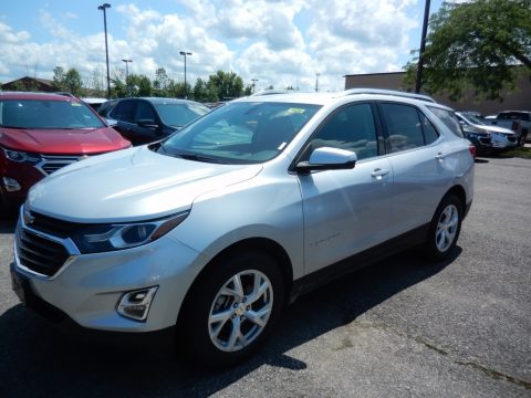 Silver Ice Metallic Chevrolet Equinox LT AWD.  Click to enlarge.