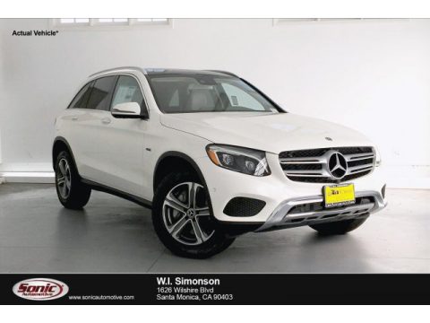 designo Diamond White Metallic Mercedes-Benz GLC 350e 4Matic. Click to enlarge. designo Diamond White Metallic Mercedes-Benz GLC 350e 4Matic. Click to enlarge.