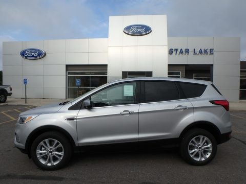 Ingot Silver Ford Escape SE 4WD.  Click to enlarge.